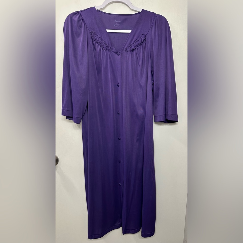 Exquisite Form Sleepwear bundle sz Med - Picture 2 of 7